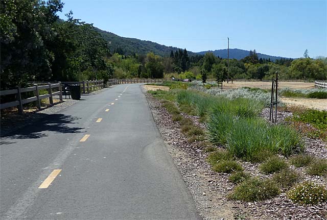 Hecker Pass Trail